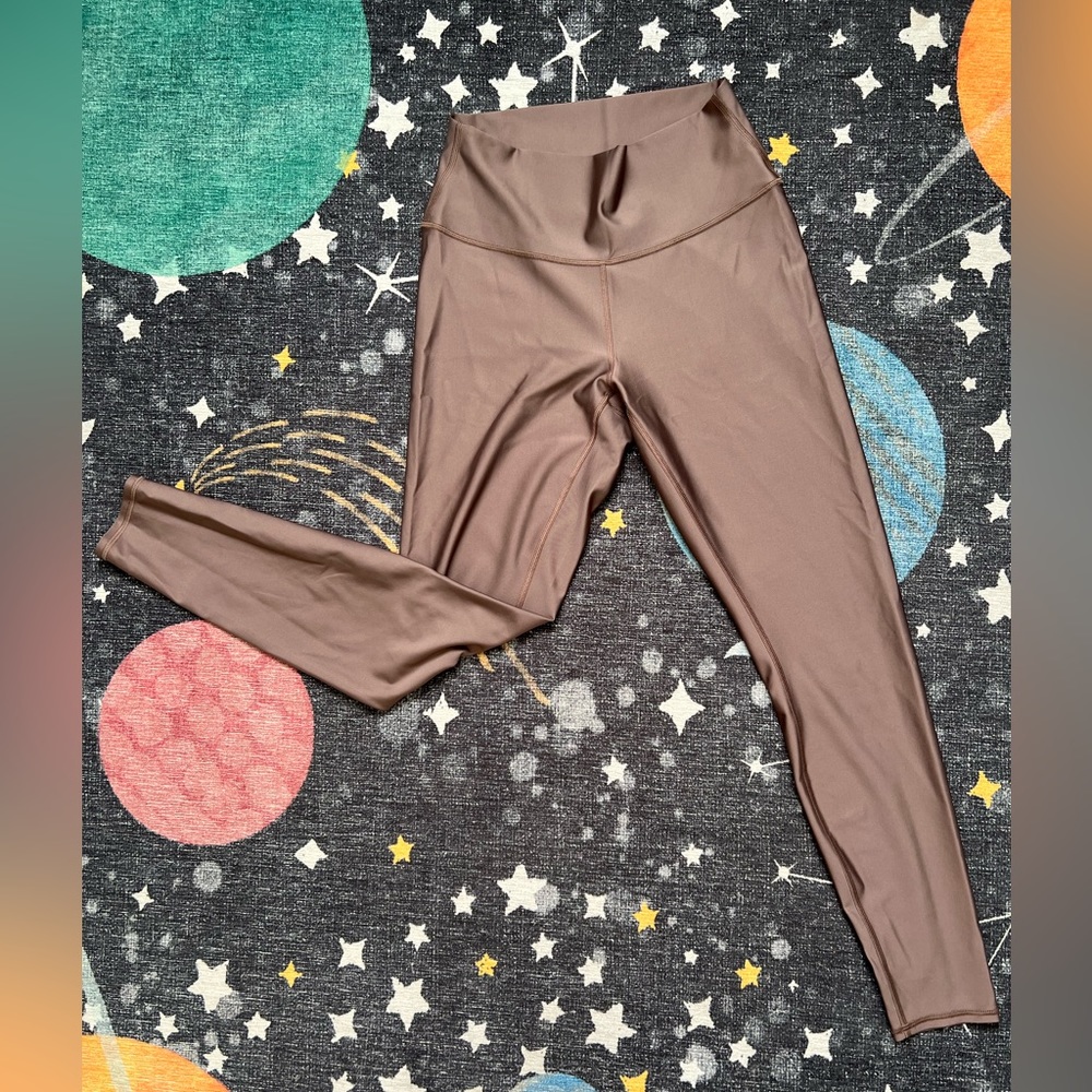 Alo Airlift Legging. - Hot Cocoa - Size L